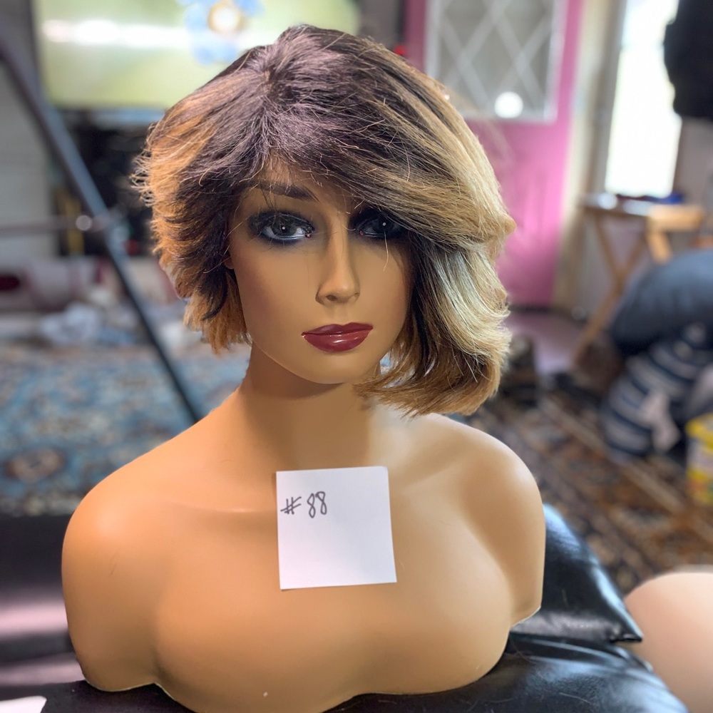 #88 Model Model blond brown synthetic wig